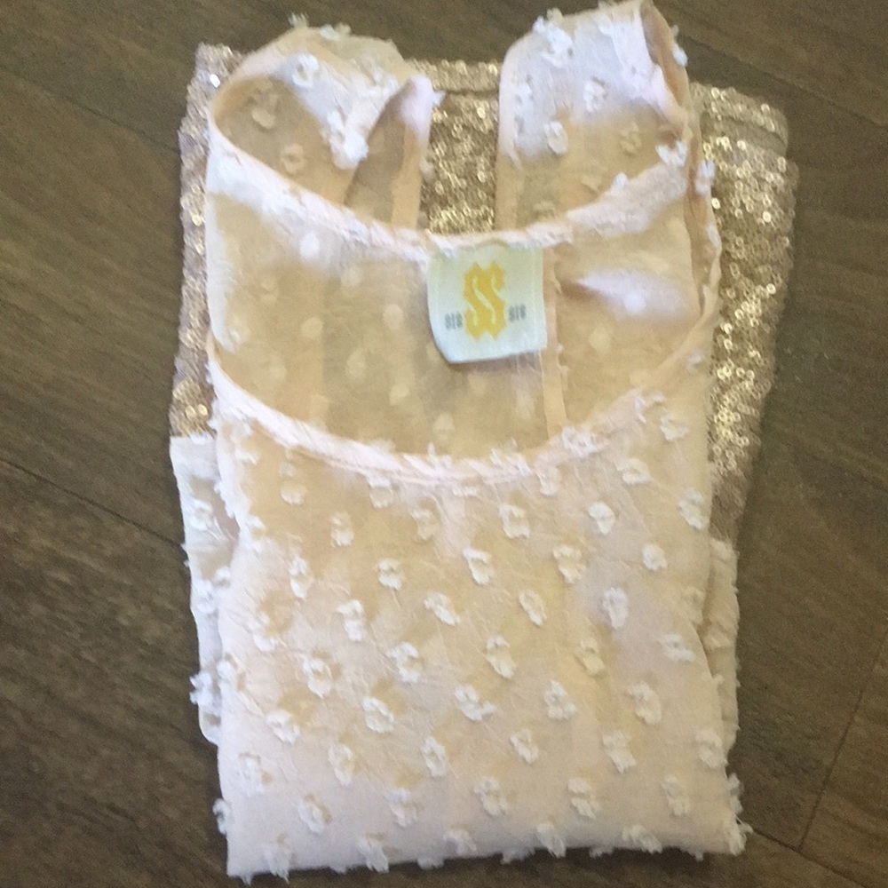 4x$30, Sis Sis, Sequined Border, Split Back Top. - image 6